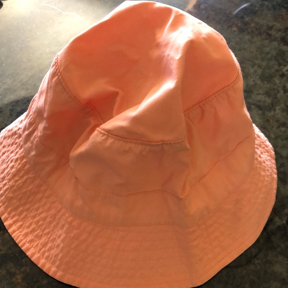 Apricot sun hat for baby
